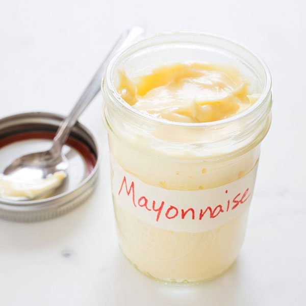 use of mayonnaise for dry curly hair